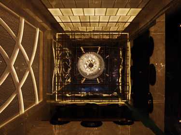 昆明三人空間量販?zhǔn)終TV設(shè)計實景