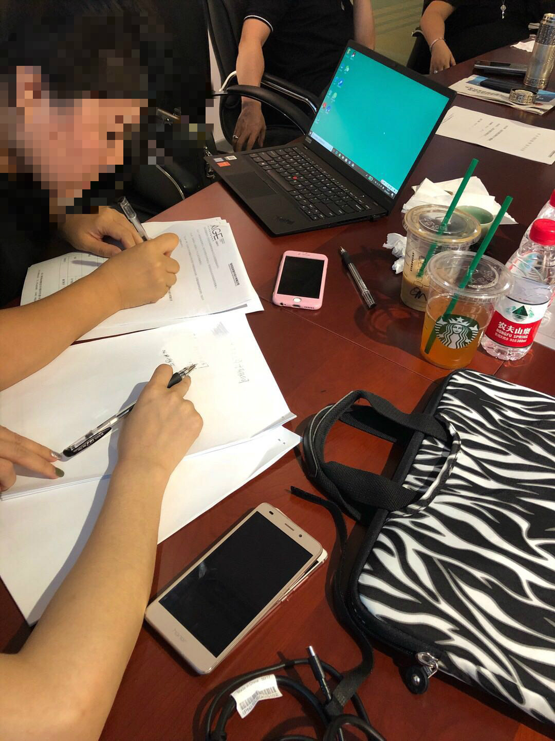 2018.6.20 成功簽約陜西西安酒吧+商務(wù)KTV項(xiàng)目