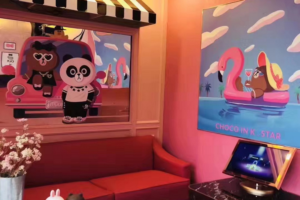 新加坡 KSTAR 量販?zhǔn)終TV設(shè)計實景