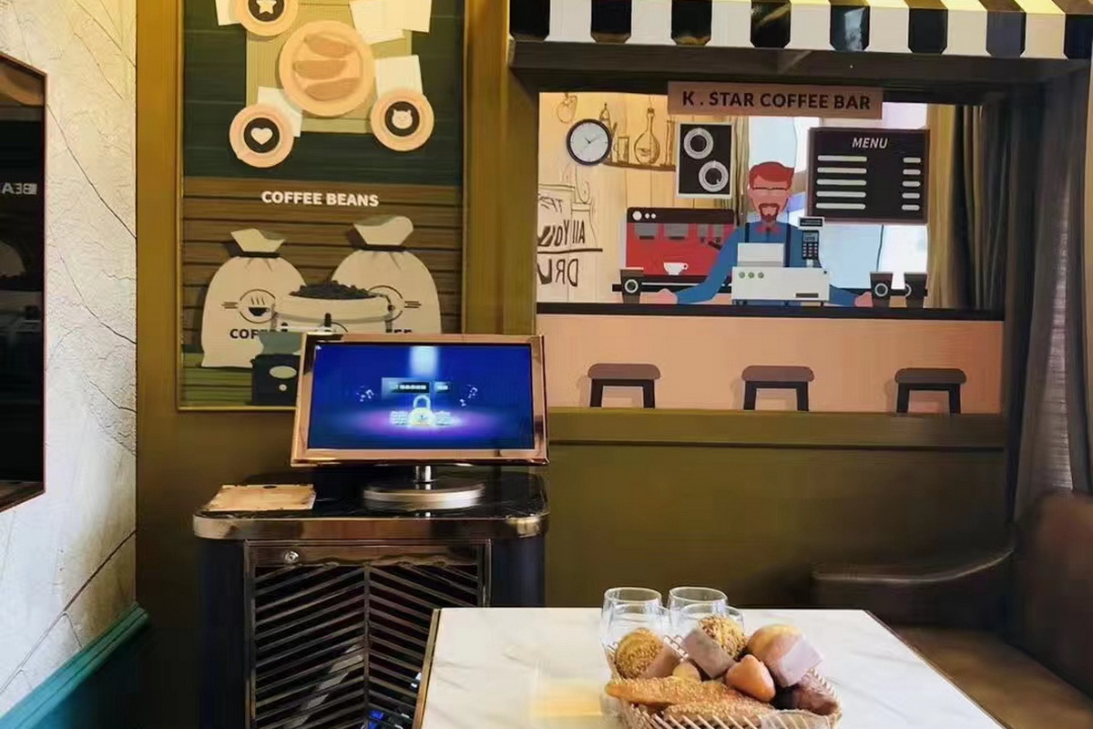 新加坡 KSTAR 量販?zhǔn)終TV設(shè)計實景